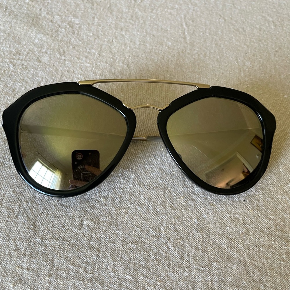 Authentic Prada Sunglasses 12q mirrored lenses